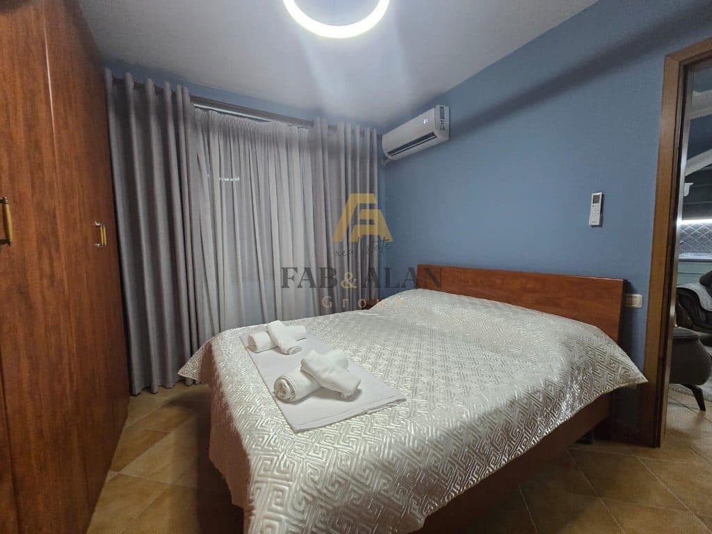 TEK RRUGA 5 MAJI APARTAMENT 2+1 PER QERA! 3