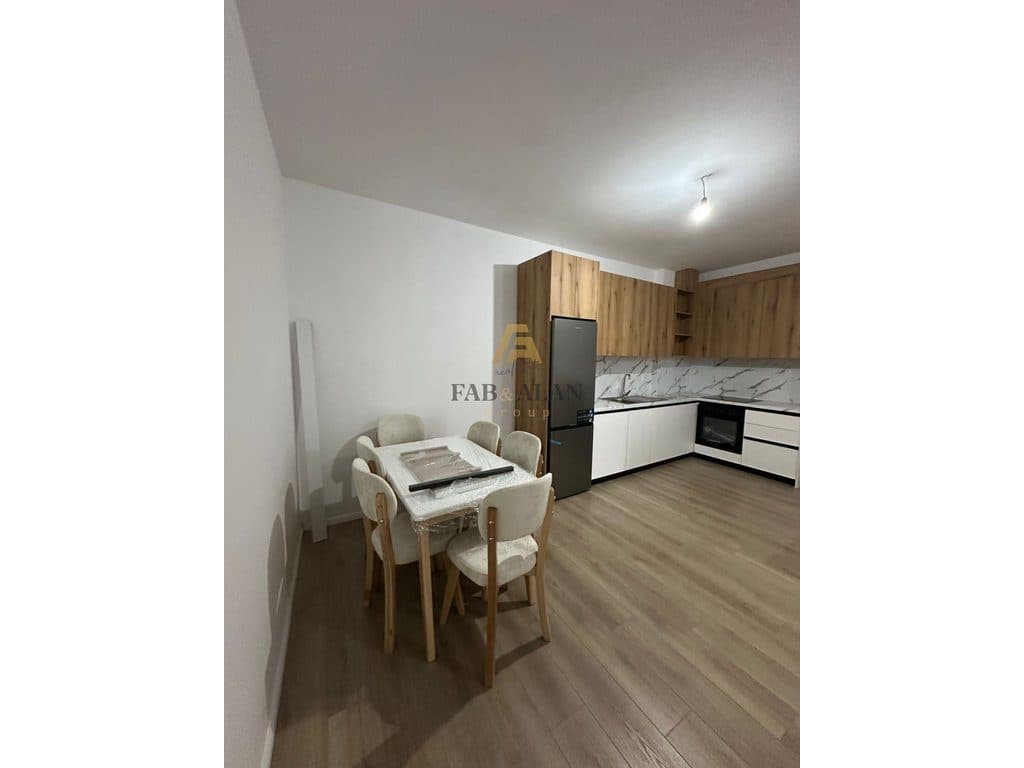 NE KAMEZ TEK RRUGA BERISHA APARTAMENT 2+1+2 PER QERA!