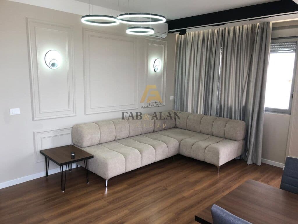 OFROJME APARTAMENT PER QERA NE ISH PARK! 2