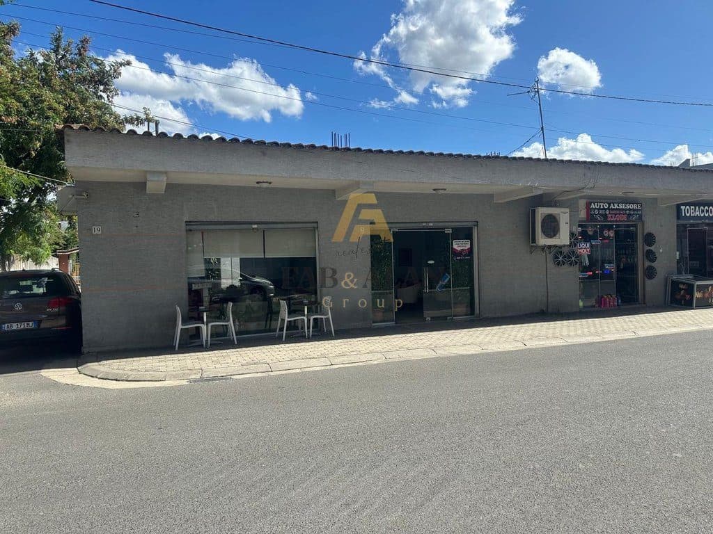 AMBIENT BIZNESI ME QERA NE DON BOSKO ! 3