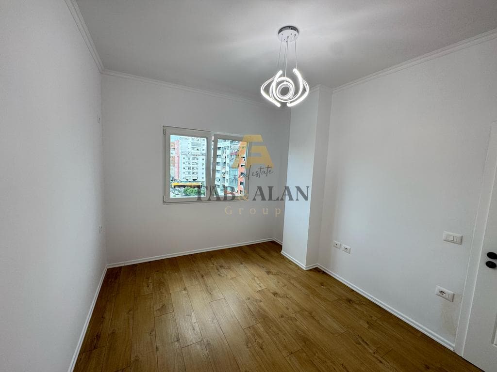 NE ASTIR TEK 2 PALMAT APARTAMENT 1+1 PER SHITJE! 4