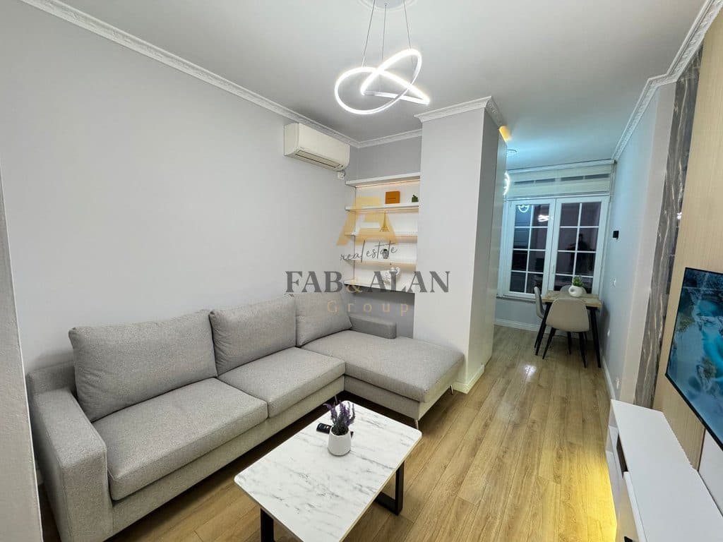 🏡 Shitet Apartament 1+1 – Kodra e Diellit, tek Eleonora 4