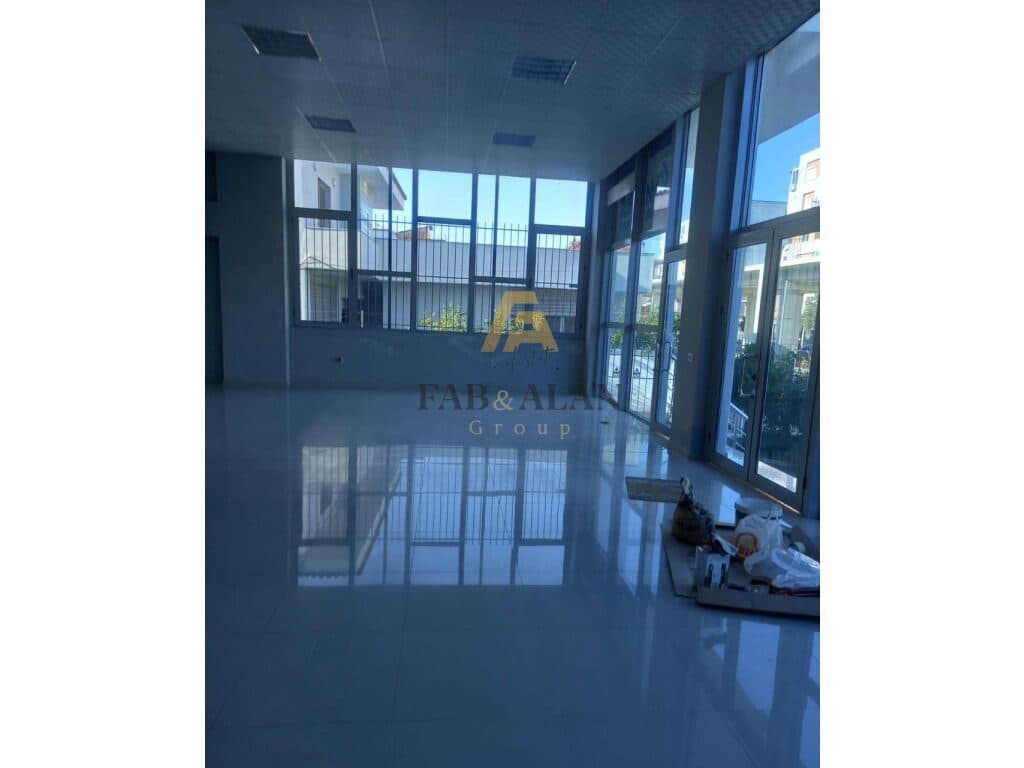 DYQAN ME QERA - FUSHE MEZEZ, RRUGA DYTESORE TIRANE DURRES, KM2 3