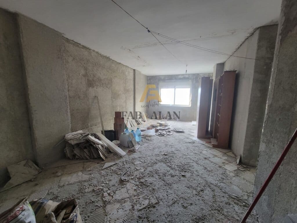 OKAZION! TEK PLAZHI ILIRIA NE DURRES APARTAMENT 2+1 PER SHITJE! 4