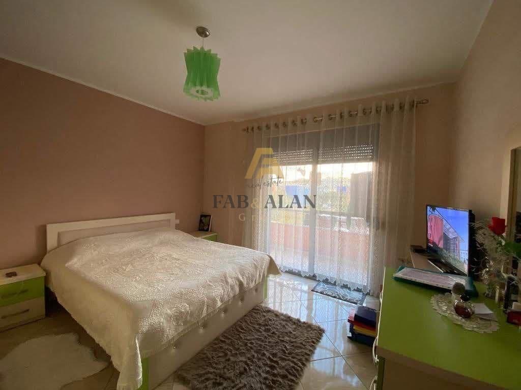 Tek Stadiumi, Durres 2+1 per shitje 2
