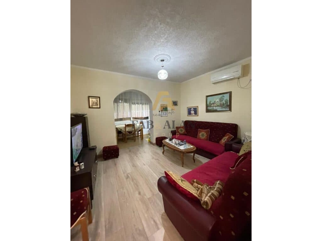 APARTAMENT 2+1 PER SHITJE TE GJYKATA NE DURRES!