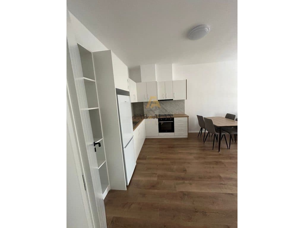 NE KAMEZ APARTAMENT 3+1+2 PER QERA! 3