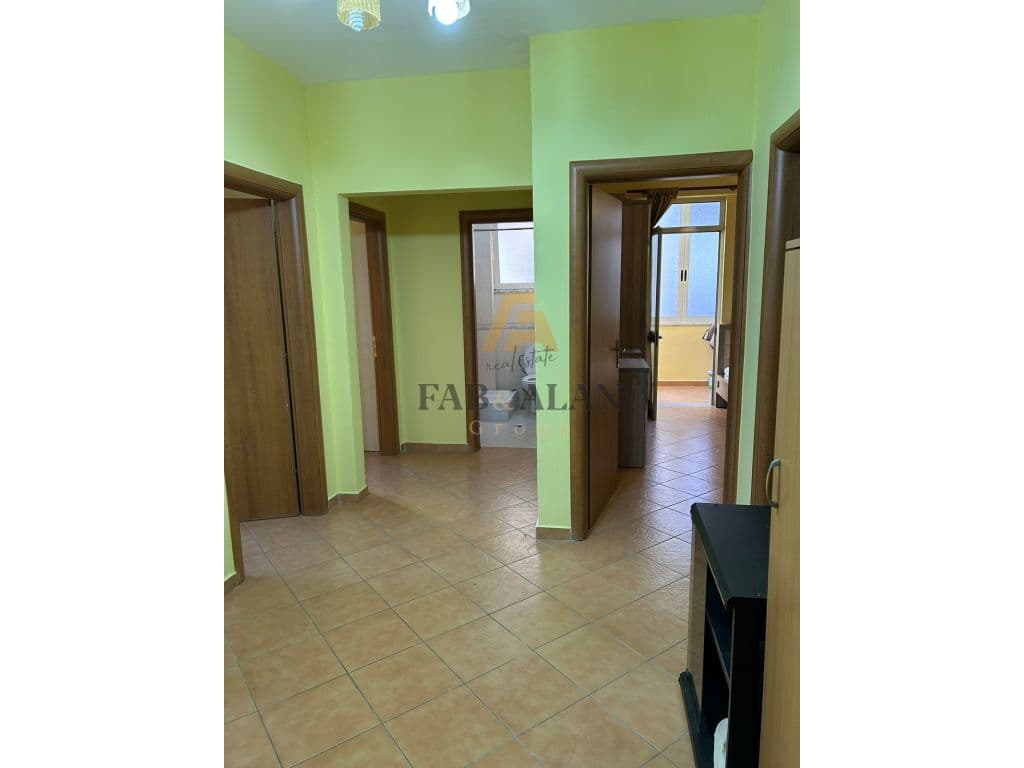 APARTAMENT 3+1+2 PER SHITJE TEK RRUGA BILL KLINTON!