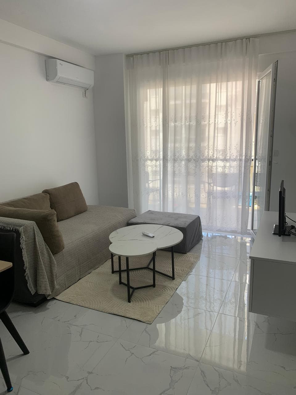 🏡 APARTAMENT 1+1 NË SHITJE – SHËNGJIN QENDËR