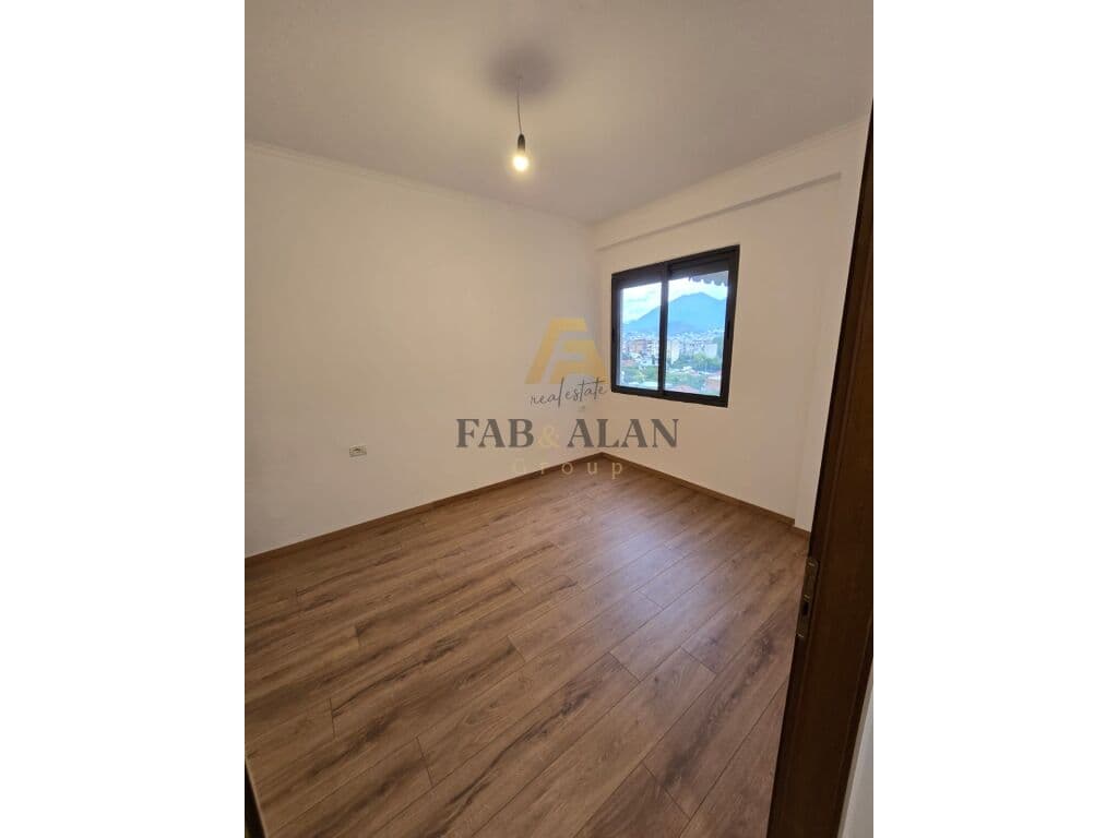 MBRAPA FAKULTETIT TE MJEKESISE APARTAMENT 1+1 PER SHITJE! 4