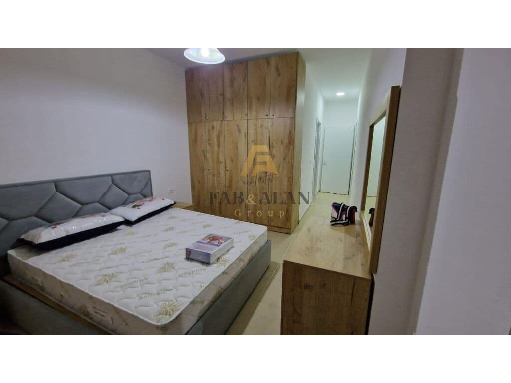 APARTAMENT 2+1+2+POST PARKIMI ME QERA TEK RRUGA JORDAN MISJA! 3