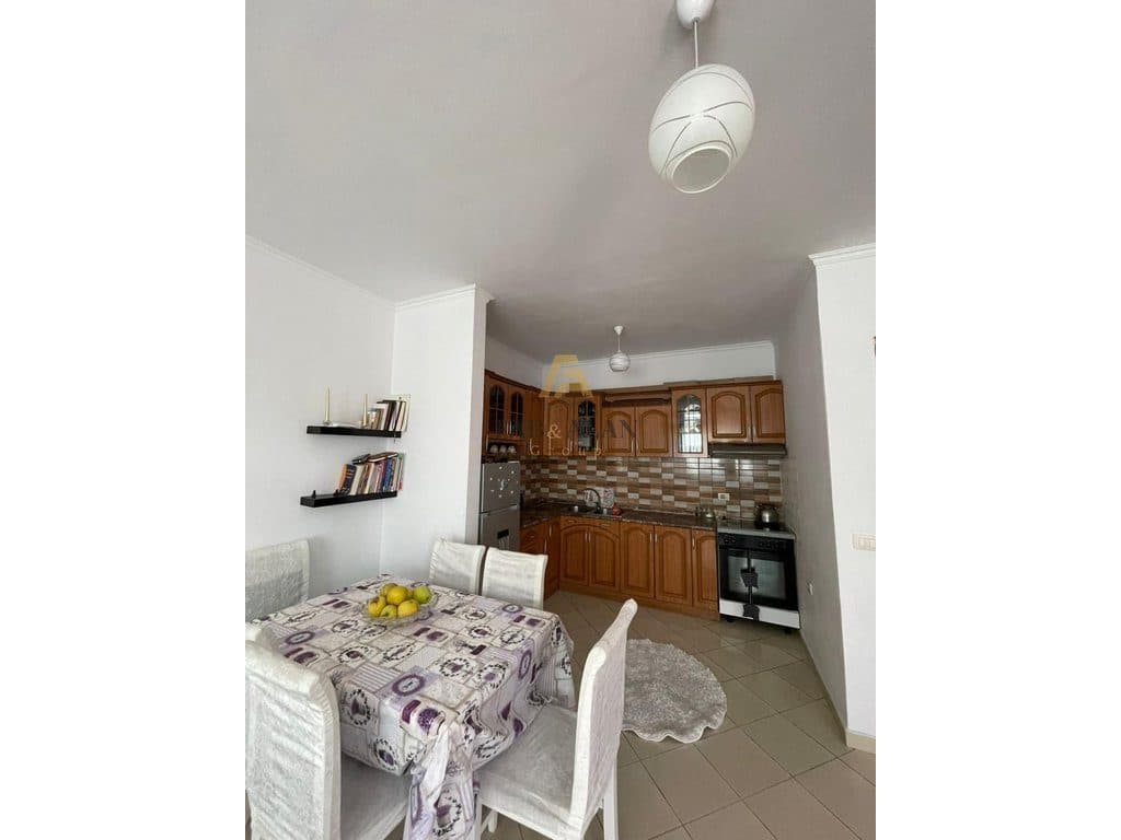 APARTAMENT NE SHITJE 1+1 NE ZONEN E
3-SHIT 3