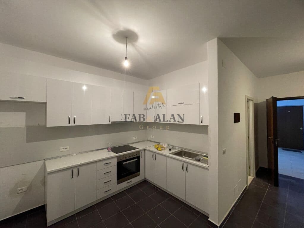 Apartament per Qera 2+1 tek Astiri.
