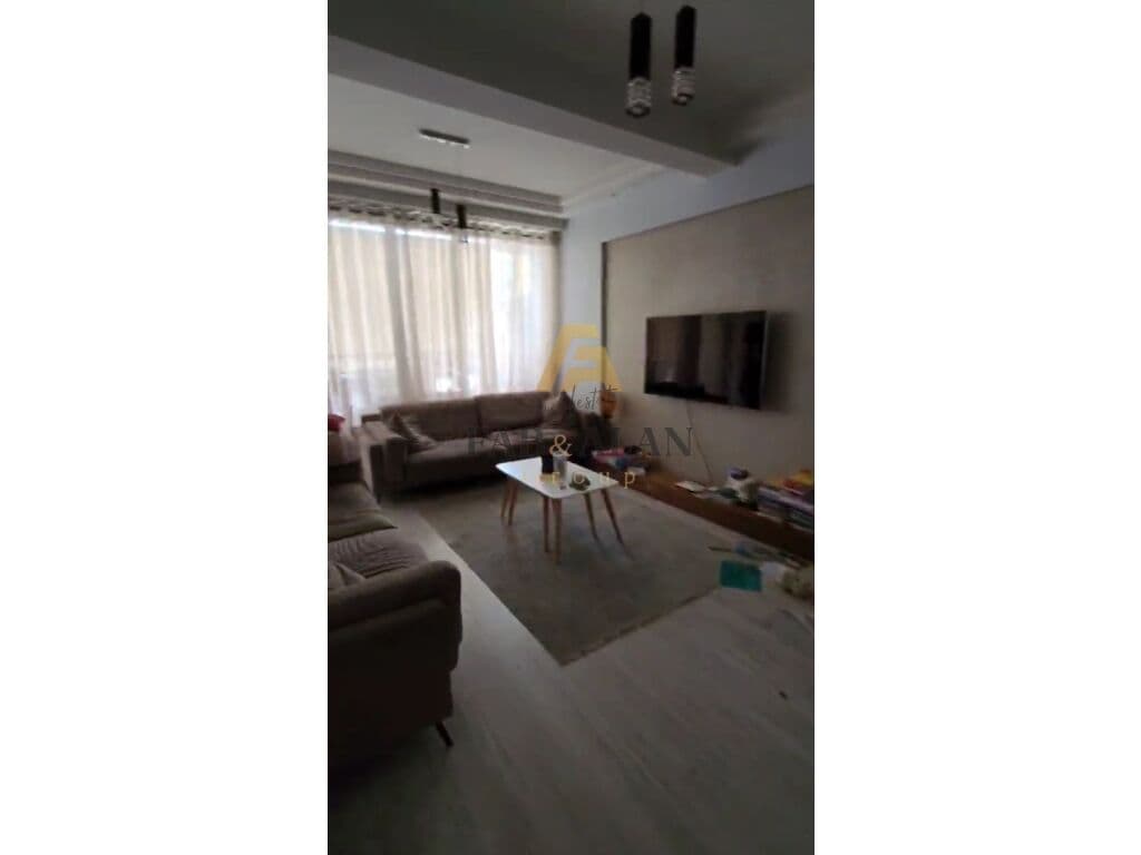 TEK MYSLYM SHYRI APARTAMENT 2+1 PER SHITJE!