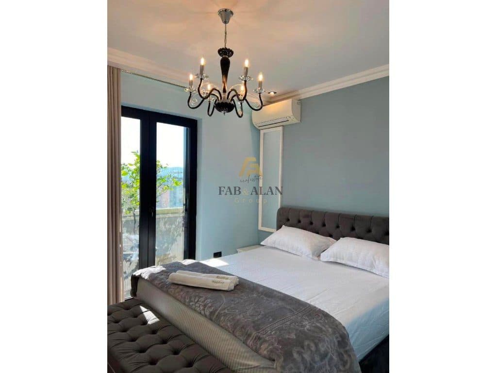 Apartament 2+2 Me Qira në Qendër të Tiranës - 1300€ | 110 m² 3