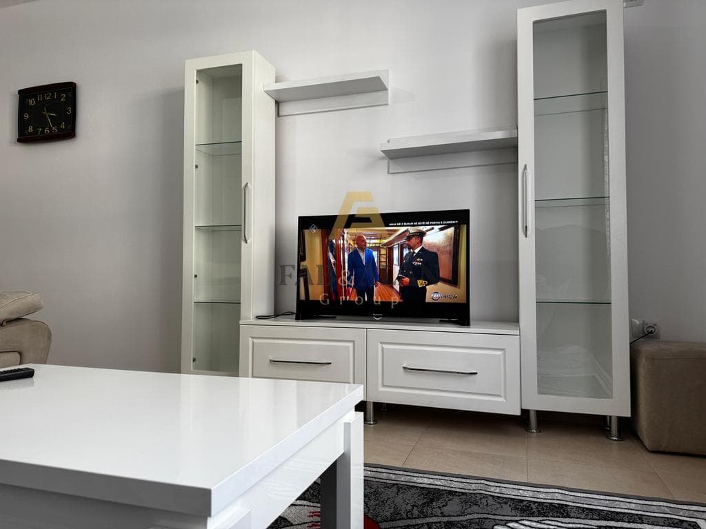 NE KINOSTUDIO APARTAMENT 3+1+2 PER QERA! 3