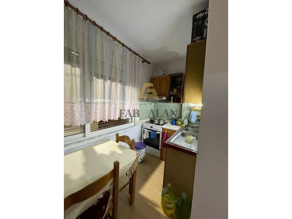 APARTAMENT 2+1 PER SHITJE TE GJYKATA NE DURRES! 3