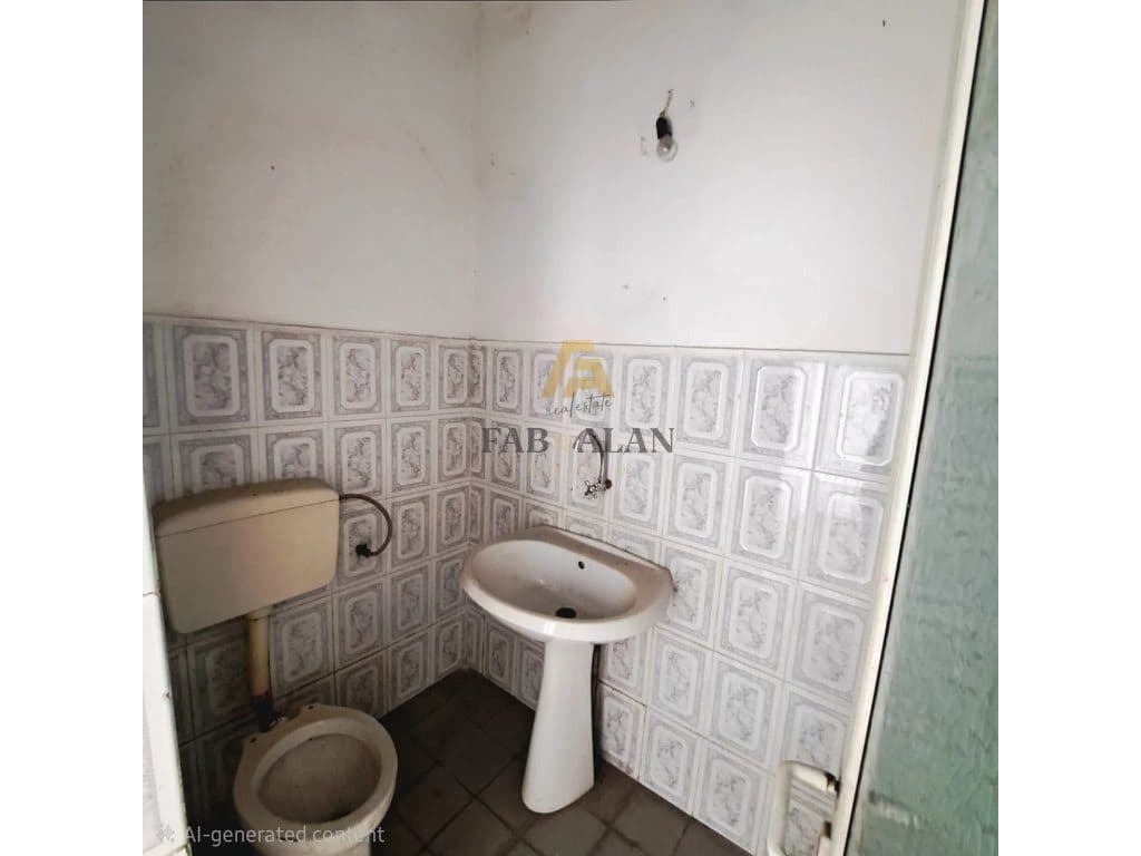 Dyqan Për Shitje në Kuzum Baba, Vlorë - Çmimi: Kontaktoni | 35 m² 3