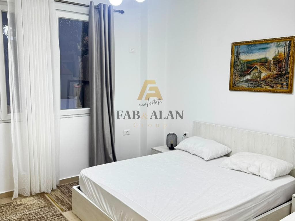 Apartament 1+1 Me Qira në Rruga 5 Maji, Tiranë - 540€ | 75 m² 3