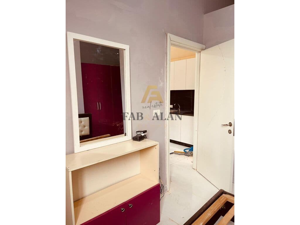 APARTAMENT 1+1 PER QERA TEK LIQENI I THATE. 4