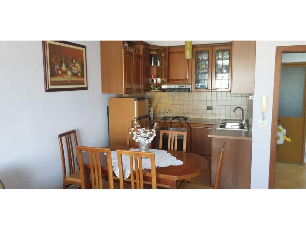 TEK SHKOLLA RAMAZAN JARANI APARTAMENT 2+1 PER QERA! 2