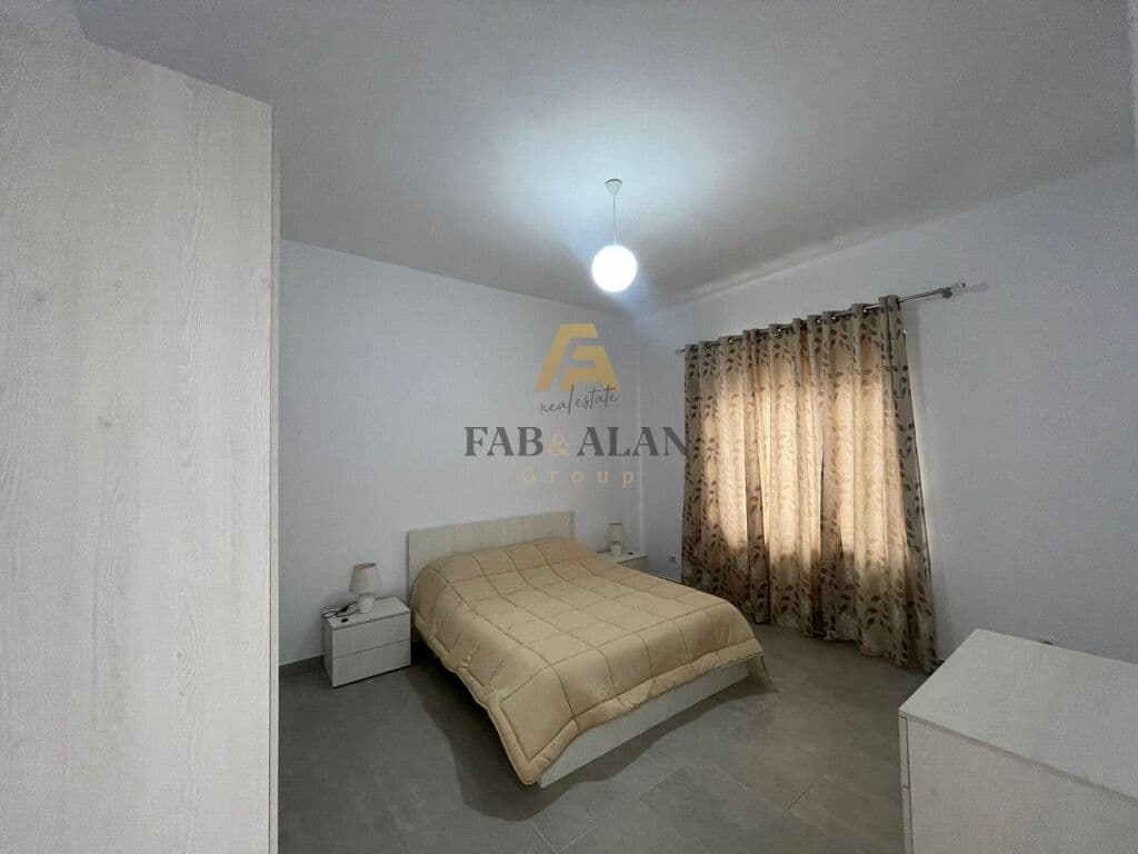 APARTAMENT ME QERA 1+1 TEK RRUGA E DIBRES! 2