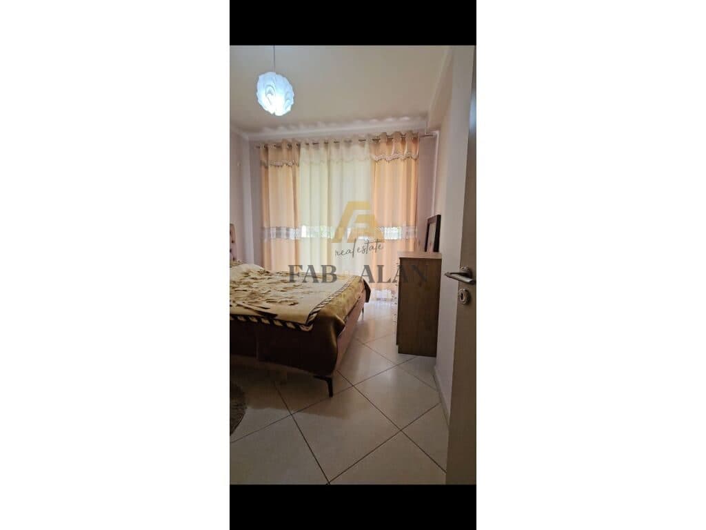TEK PALLATET CABEJ 1+1 JEPET ME QERA 3