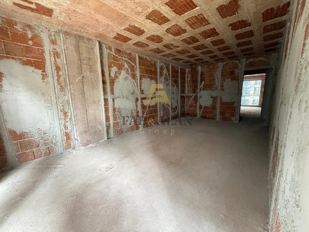 OKAZION!!!NE PASKUQAN TK RESIDENCA RING SIDE APARTAMENT 3+1+2 PER SHITJE ! 4
