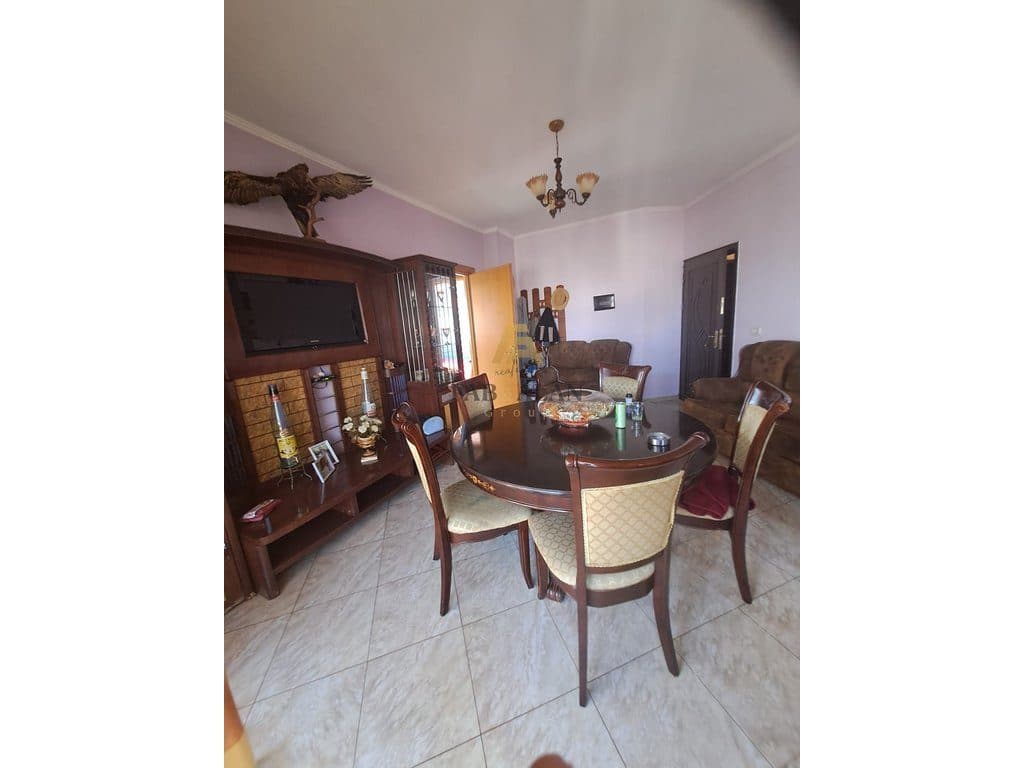 NE DURRES APARTAMENT 2+1 PER SHITJE!