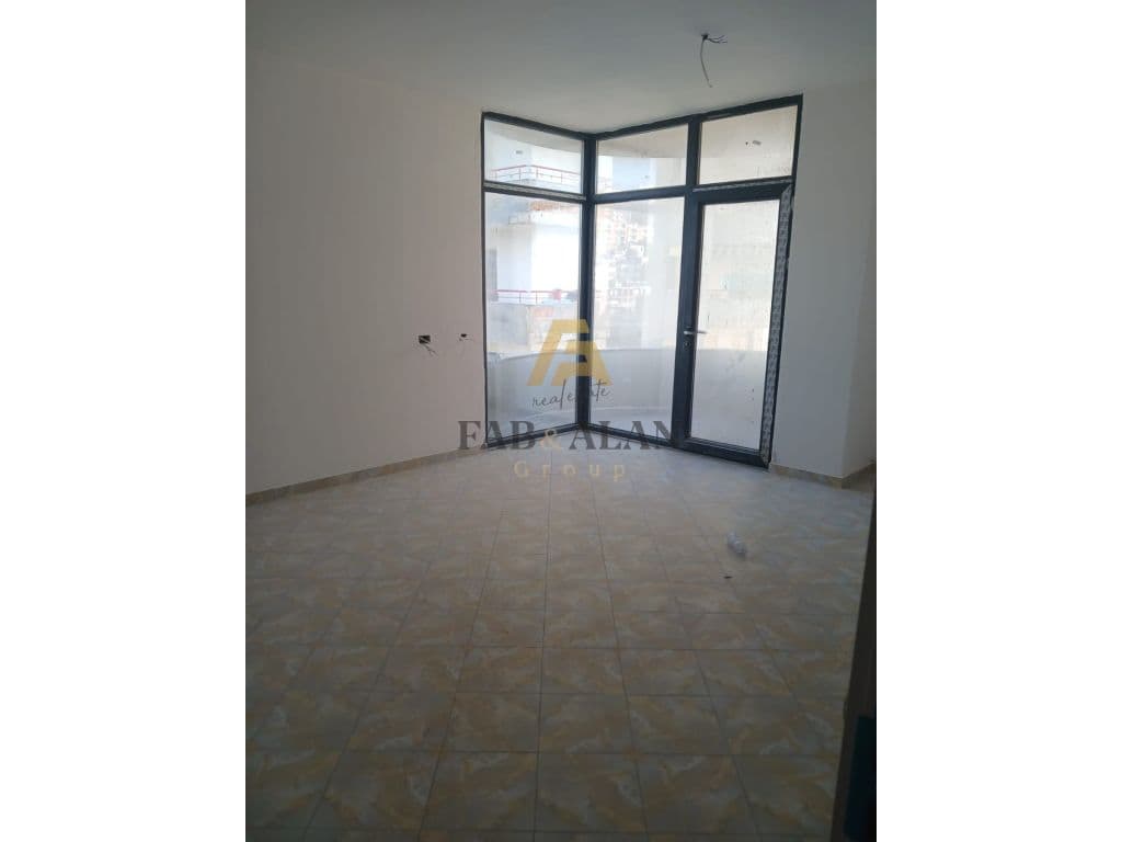 APARTAMENT 2+1+2 ME PAMJE NGA DETI NE SHITJE TEK VOLLGA NE DURRES! 3