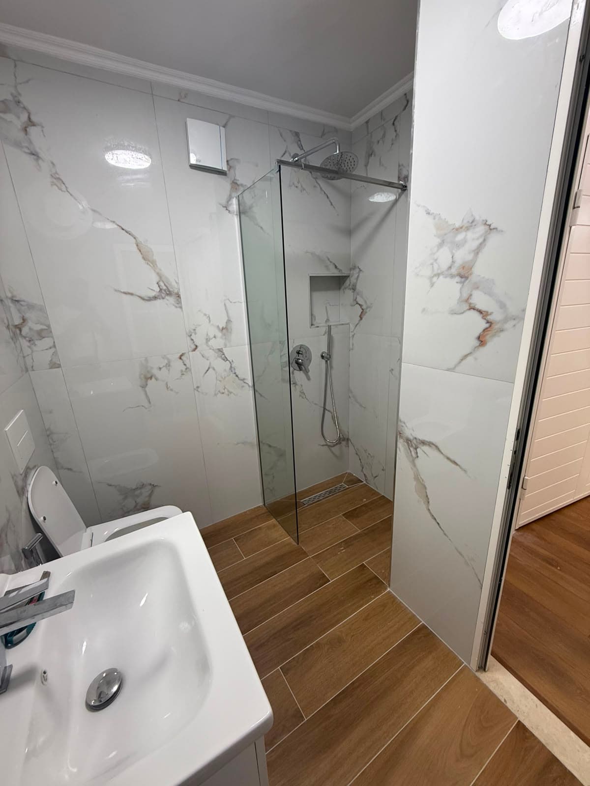 🏡 SHITET APARTAMENT 1+1 – XHAMLLIK 2