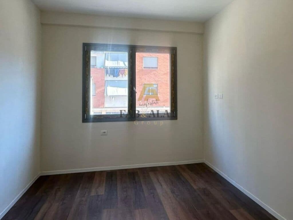 TEK KOMPLEKSI ORION APARTAMENT 2+1+2 PER QERA! 3