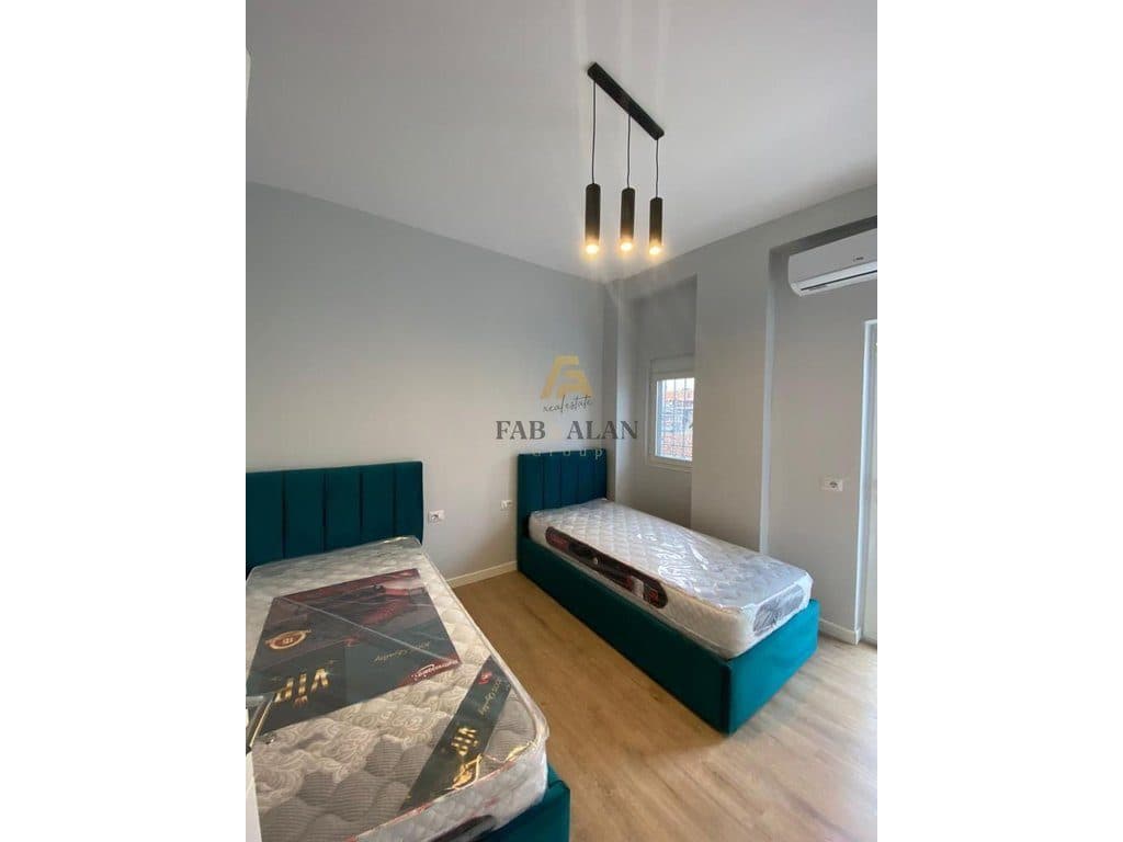 TEK 21 DHJETORI APARTAMENT 2+1 PER QERA! 4