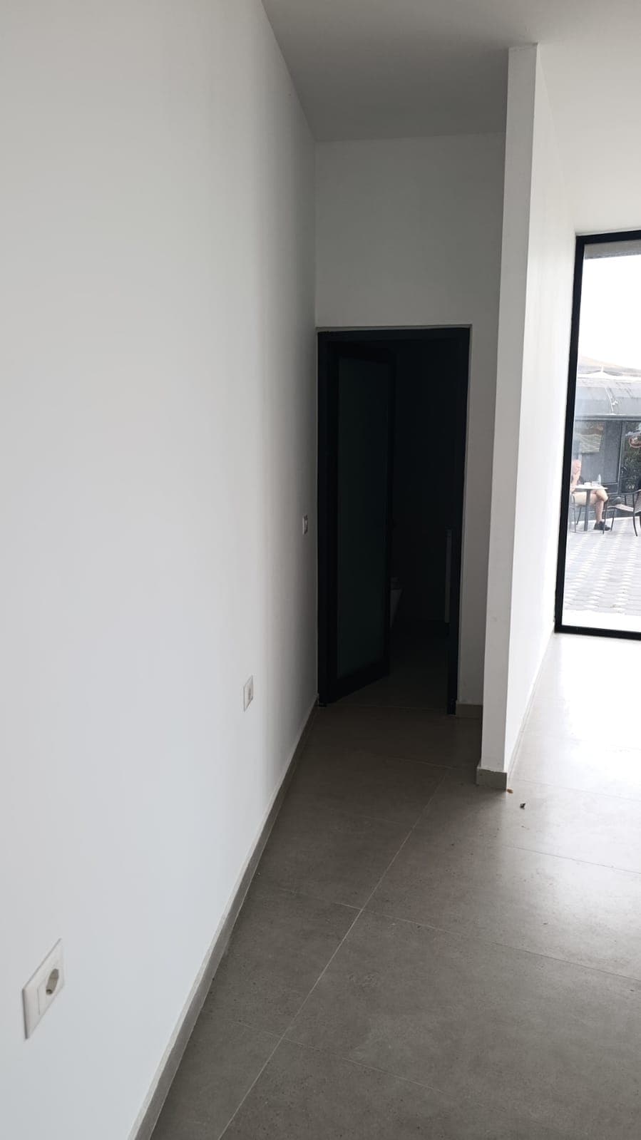 JEPET ME QIRA AMBIENT BIZNESI – FRESK