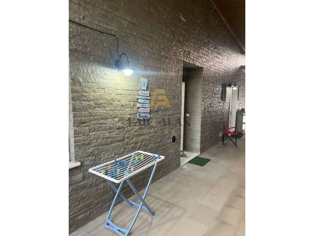 2 APARTAMENTE NE NJE KAT VILE PER SHITJE TEK MARINA BAY RESORT! 4