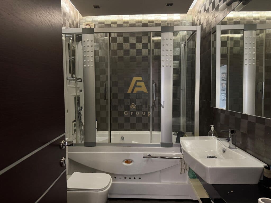 TEK SELVIA 2+1+DEPO+PARKIM PER SHITJE 4