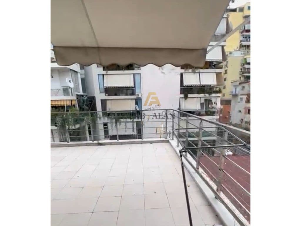 NE ZEMER TE BLLOKUT APARTAMENT LUKSOZ 2+1 PER SHITJE!