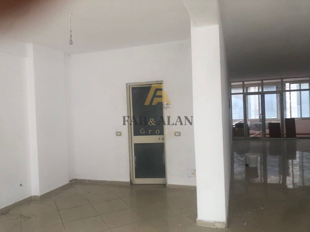 NE KAMEZ PERBALLE GJIMNAZIT "IBRAHIM RUGOVA" AMBIENT BIZNESI PER QERA! 2