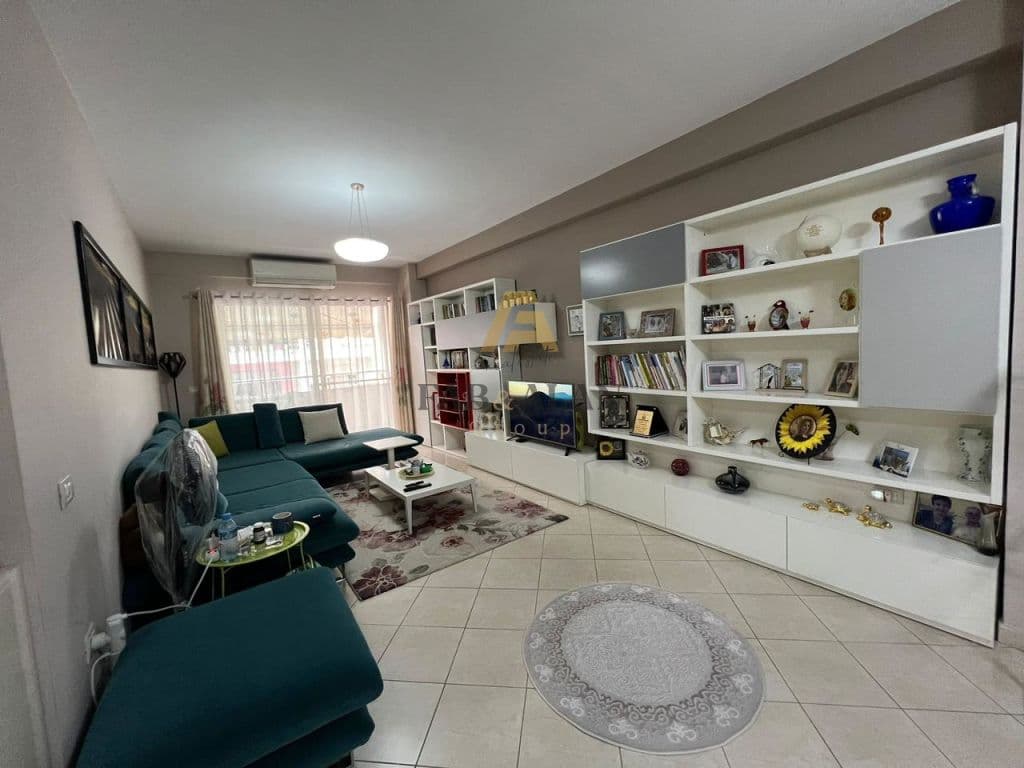 APARTAMENT MODERN 2+1+2 PER SHITJE NE MISTO MAME!
