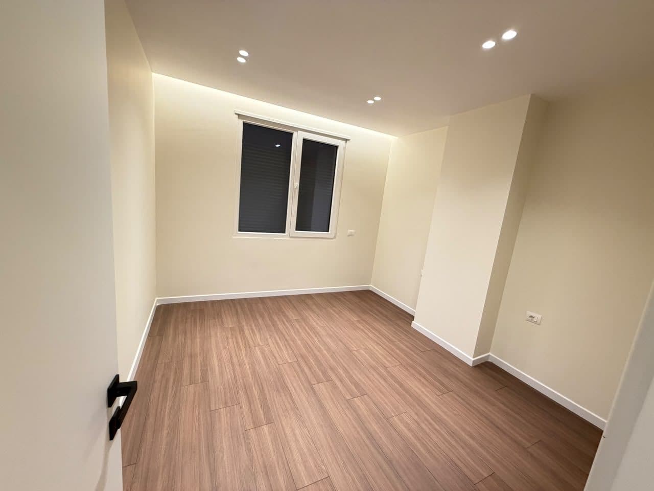 🏡 SHITET APARTAMENT 2+1 – BRRYL