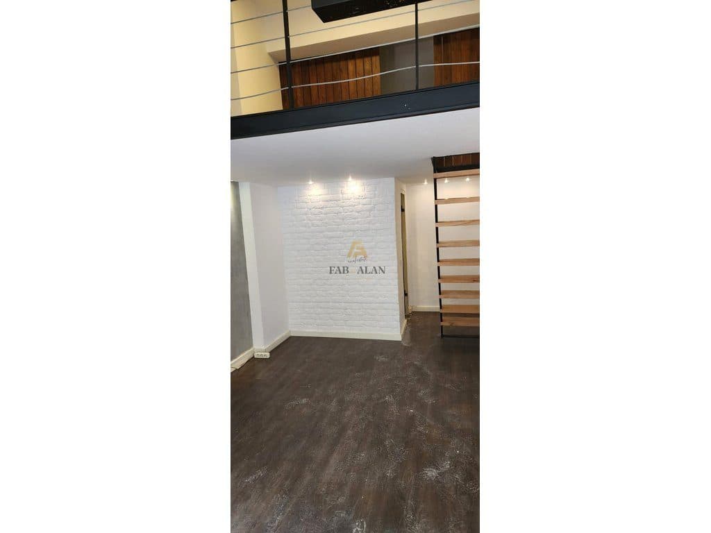 Duplex Për qera në Rruga Barrikadave, Tirana - 640€ | 20 m²