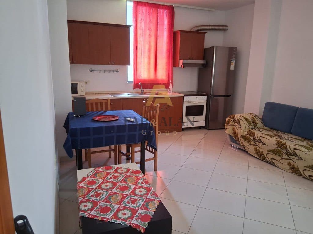 Apartament 2+1+2 Me Qira në Ali Demi, Tiranë - 768€ | 1 dhomë ndenjeje, 1 kuzhinë 2