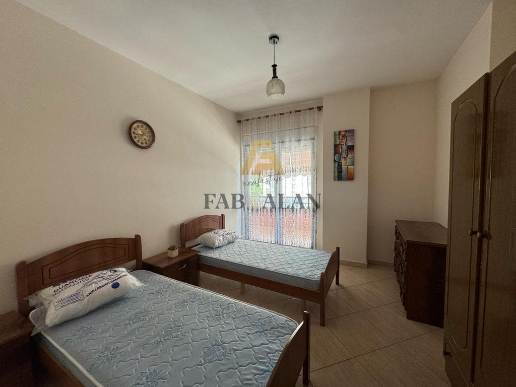 NE DON BOSKO APARTAMENT 2+1+2 PER QERA! 4