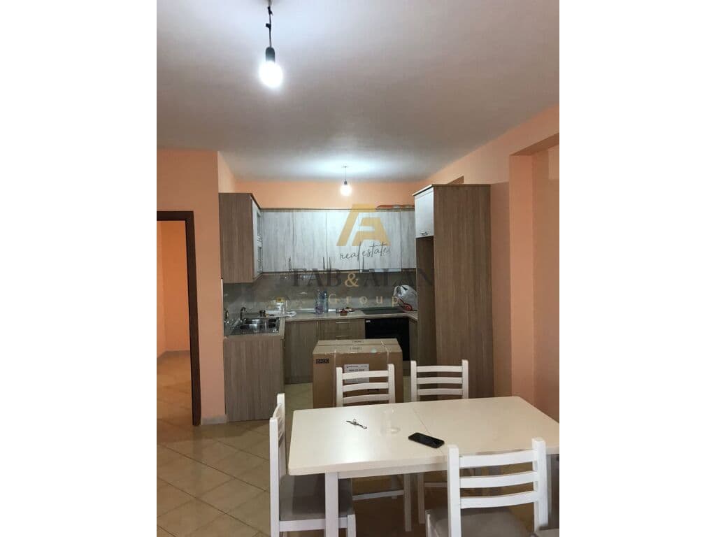 TEK ISH URT NE DURRES APARTAMENT 2+1 PER SHITJE!