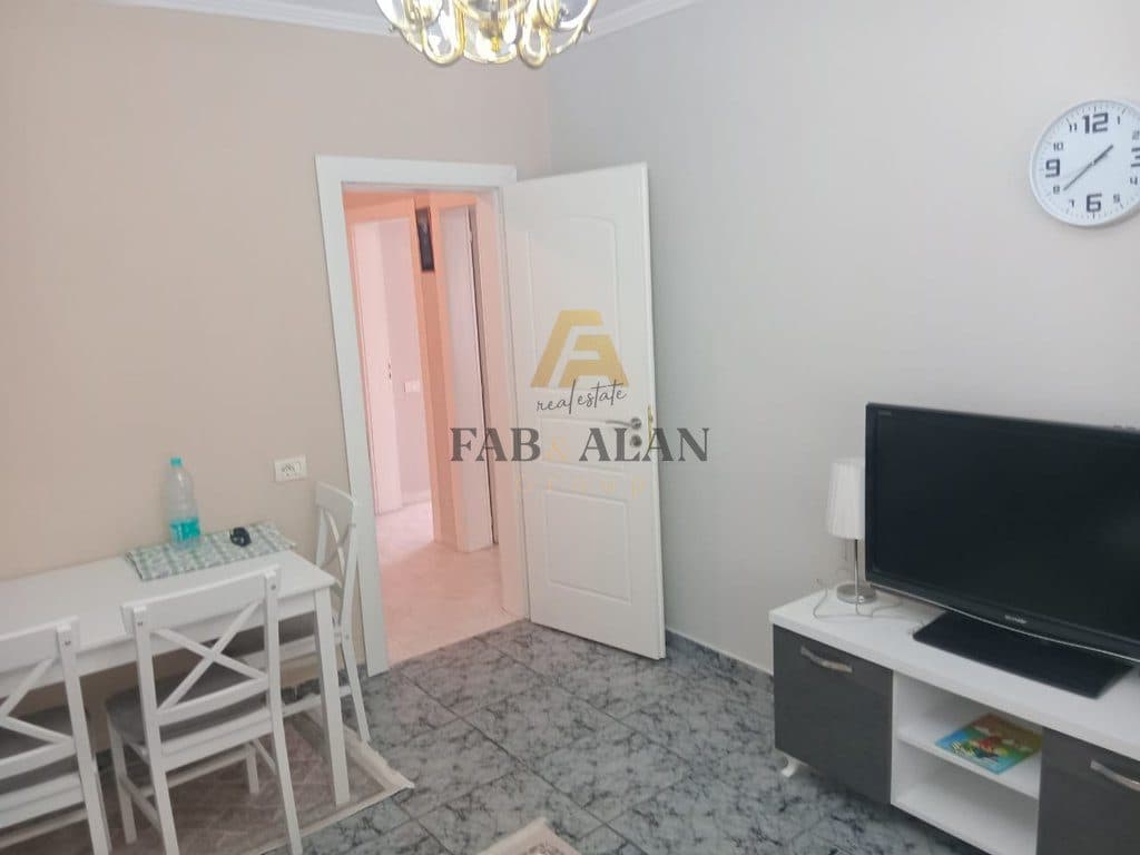NE PAZAR TE RI APARTAMENT 2+1 PER QERA ! 2