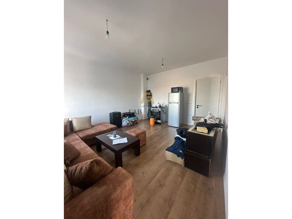 NE KAMEZ APARTAMENT 1+1 PER SHITJE! 2