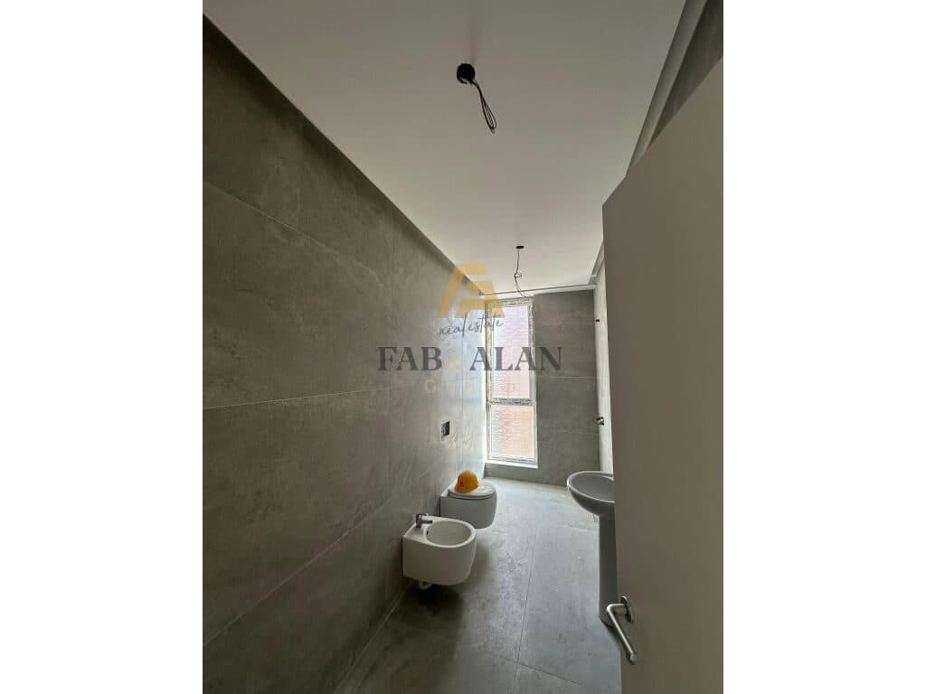 APARTAMENT 3+1+2 PER SHITJE TEK BULEVARDI I RI! 2