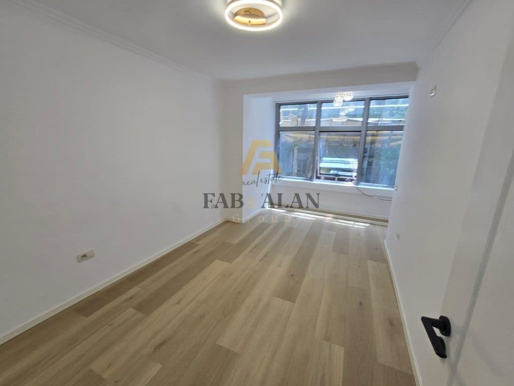 TEK RRUGA E KAVAJES APARTAMENT 2+1 PER SHITJE!