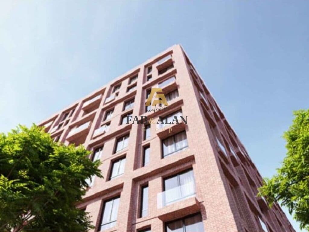 TEK RRUGA 5 MAJI APARTAMENT 2+1+2 PER SHITJE! 1