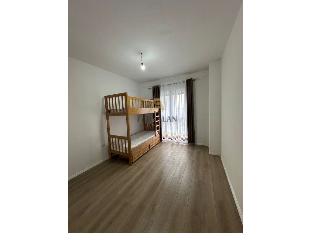 NE KAMEZ TEK RRUGA BERISHA APARTAMENT 2+1+2 PER QERA! 3